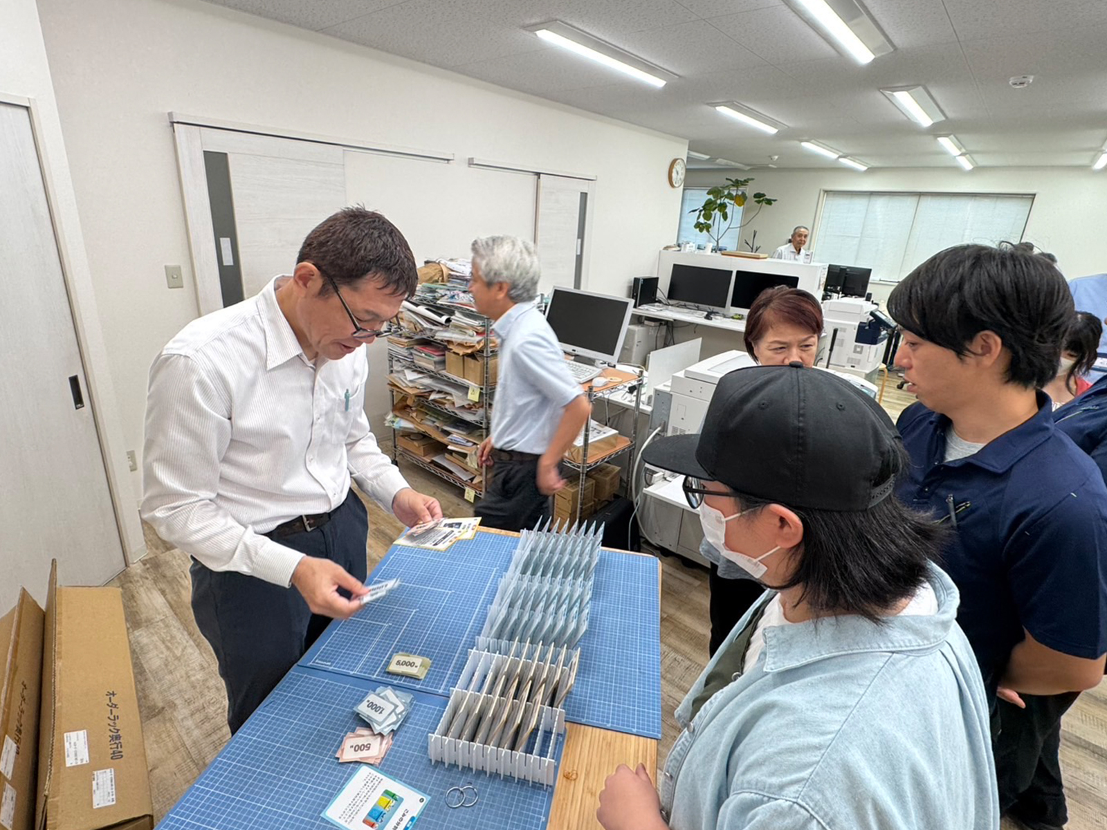 2050カーボンニュートラルカードゲーム 進行中のカード裁き